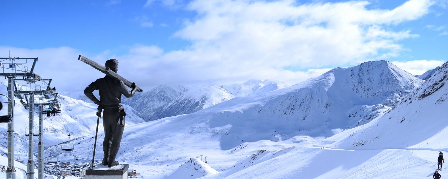 Andorra Alpine Adventure - Skiing in Paradise
